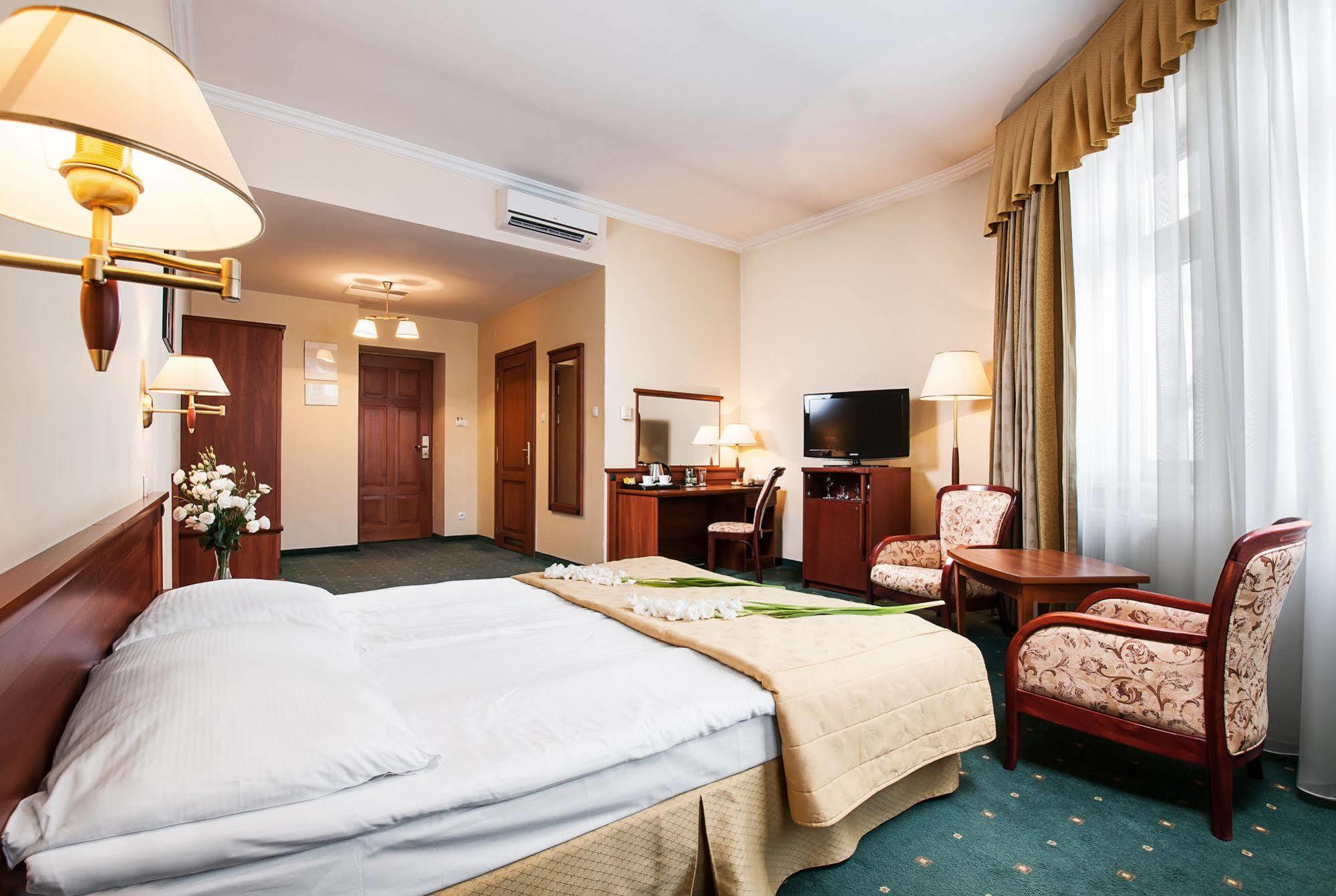 Hotel Palace Europa Λούμπλιν Εξωτερικό φωτογραφία
