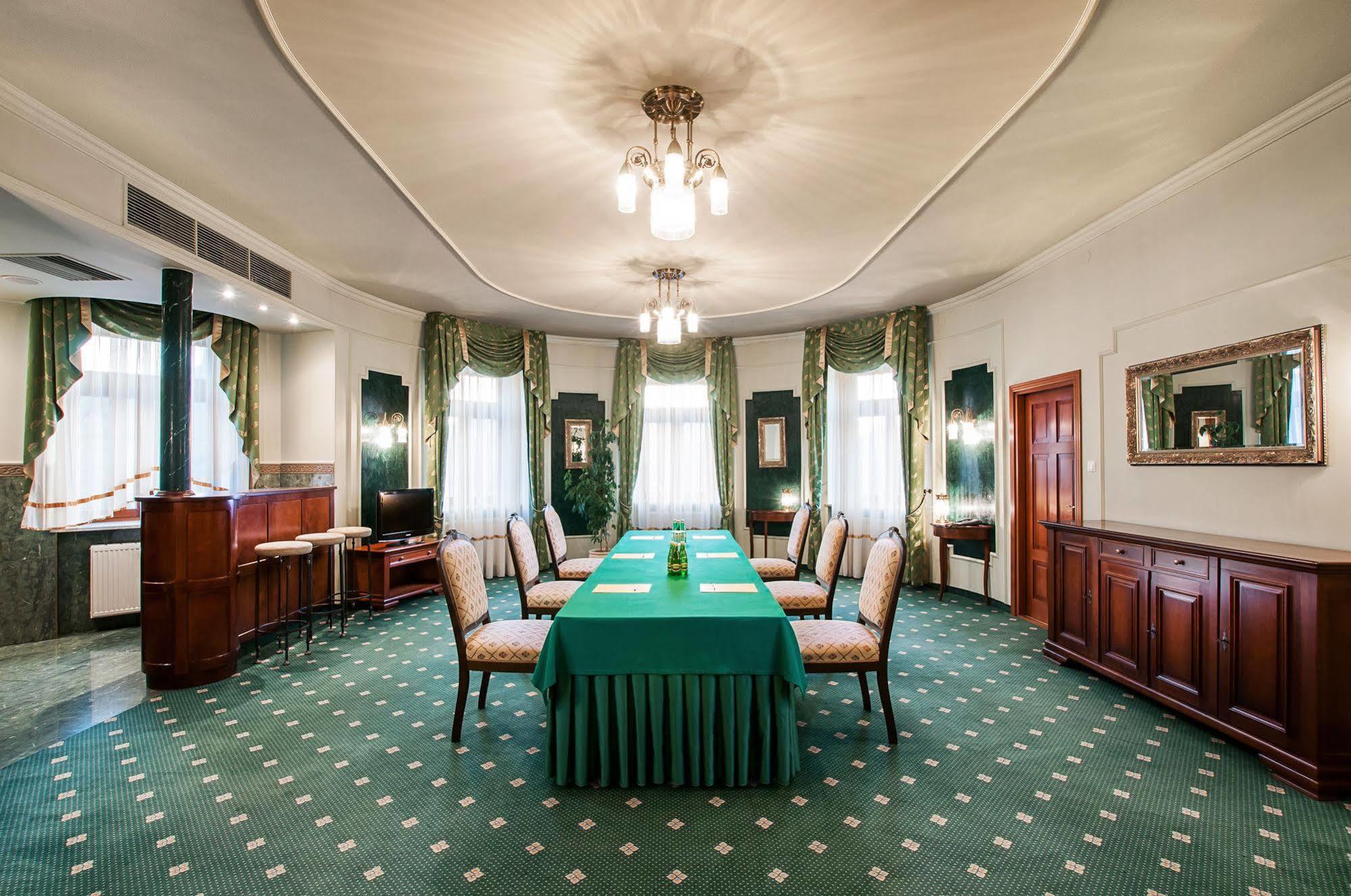 Hotel Palace Europa Λούμπλιν Εξωτερικό φωτογραφία